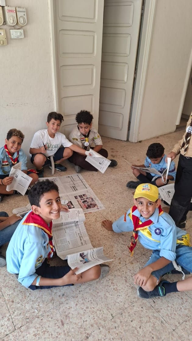 الأشبال أثناء نشاط شارة Scouts Go Solar
